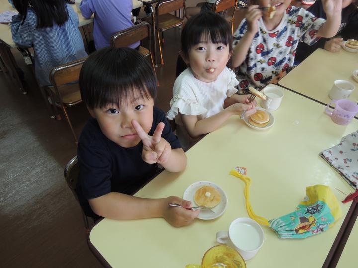 絵本給食