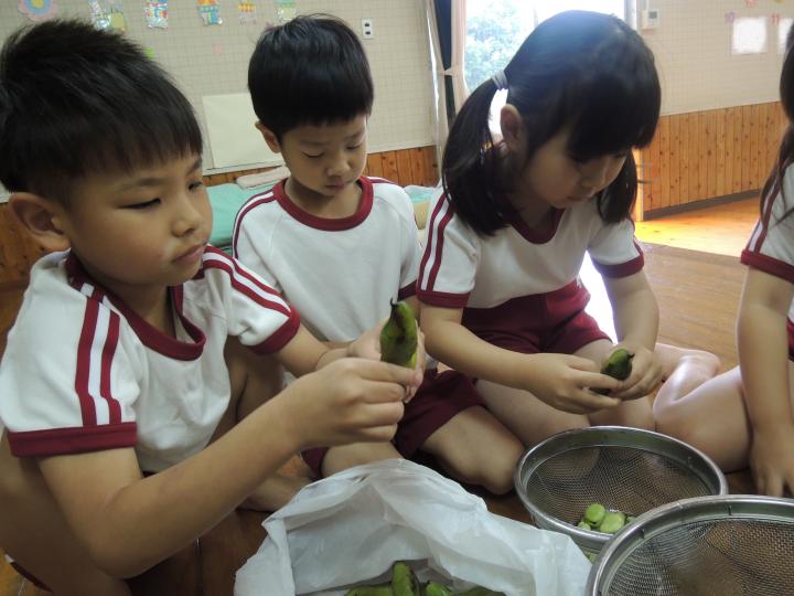 絵本給食