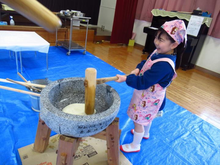 071202mochitsuki.JPG
