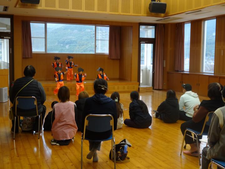 071230katsudou.JPG